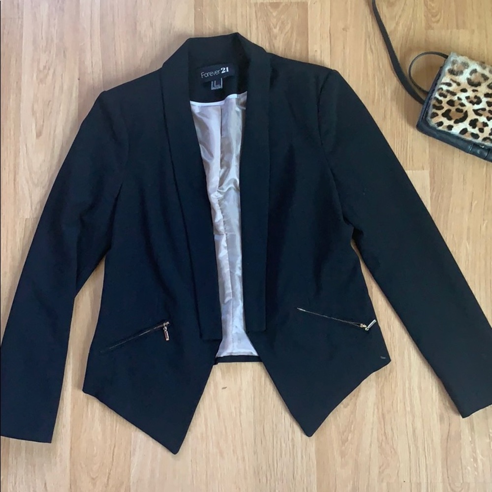 XII | Black Blazer with Zipper Pockets
